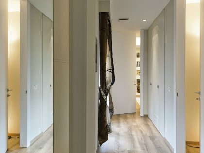A Stylish and Bright Modern Apartment with Lovely Interiors in Brescia, Italy by bp Laboratorio di Architettura (10)