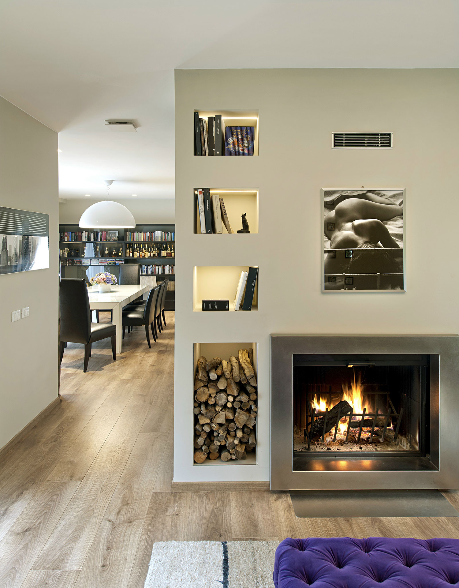 A Stylish and Bright Modern Apartment with Lovely Interiors in Brescia, Italy by bp Laboratorio di Architettura (3)