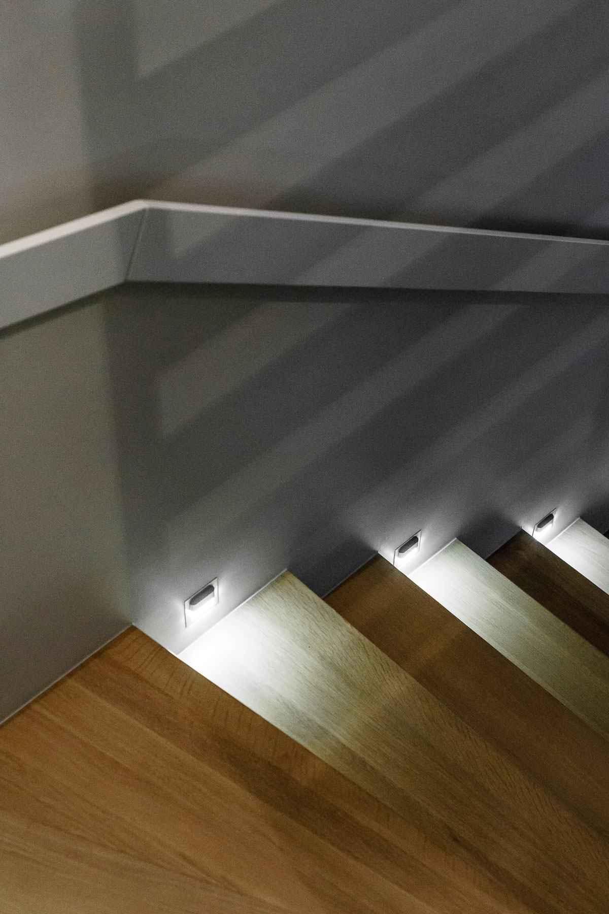 A Stylish and Colorful Modern Home for a Young Couple with Two Boys in Tczew, Poland by Fabryka Wnętrz (22)