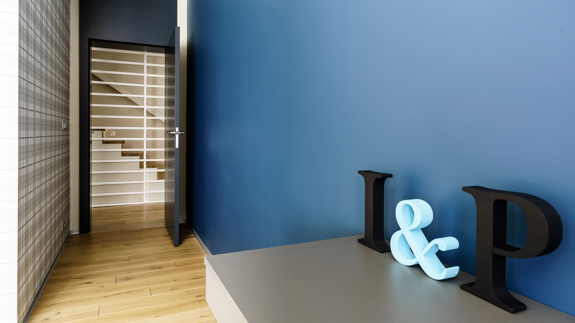 A Stylish and Colorful Modern Home for a Young Couple with Two Boys in Tczew, Poland by Fabryka Wnętrz (27)