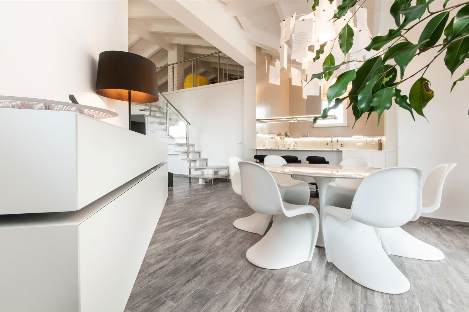 A Stylish and Colorful Modern Penthouse in Pisa, Italy by lorenzo mannini (8)