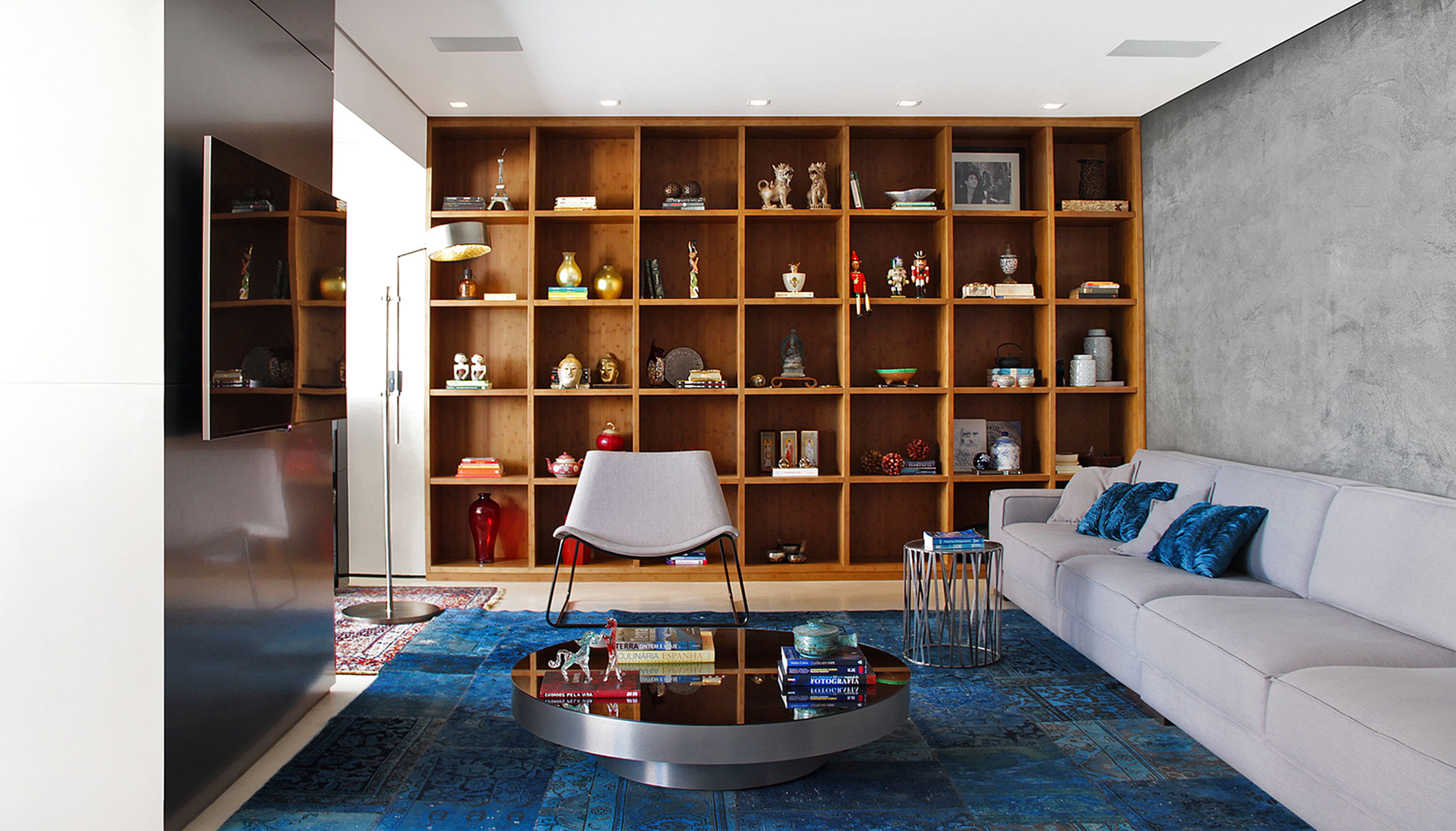 A Stylish and Exquisite Contemporary Apartment in Londrina, Brazil by ZIZ Arquitetura (1)
