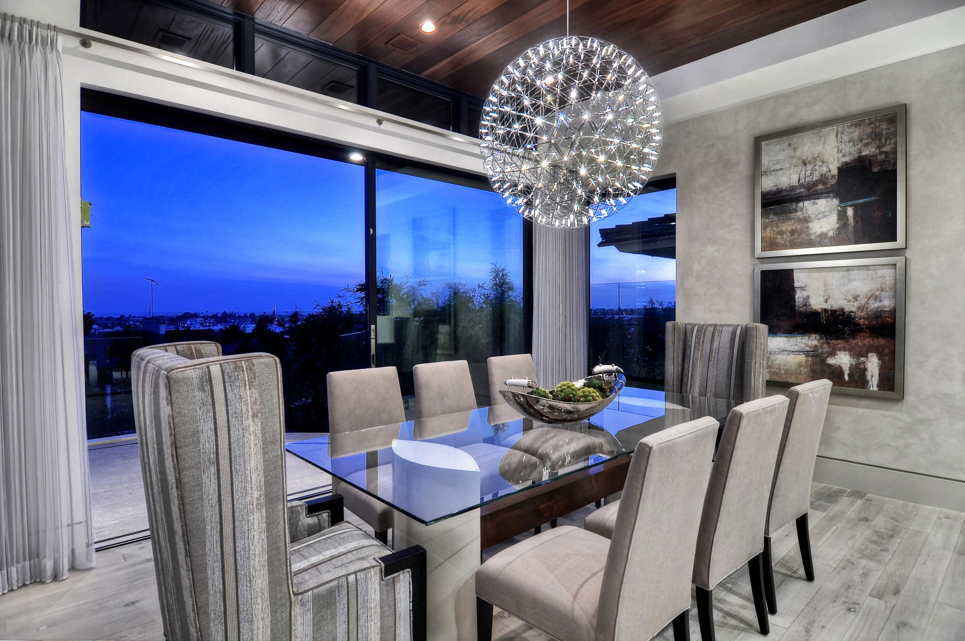 A Stylish and Stunning Home Displaying a Unique Modern Style in Corona del Mar by Details A Design Firm (9)