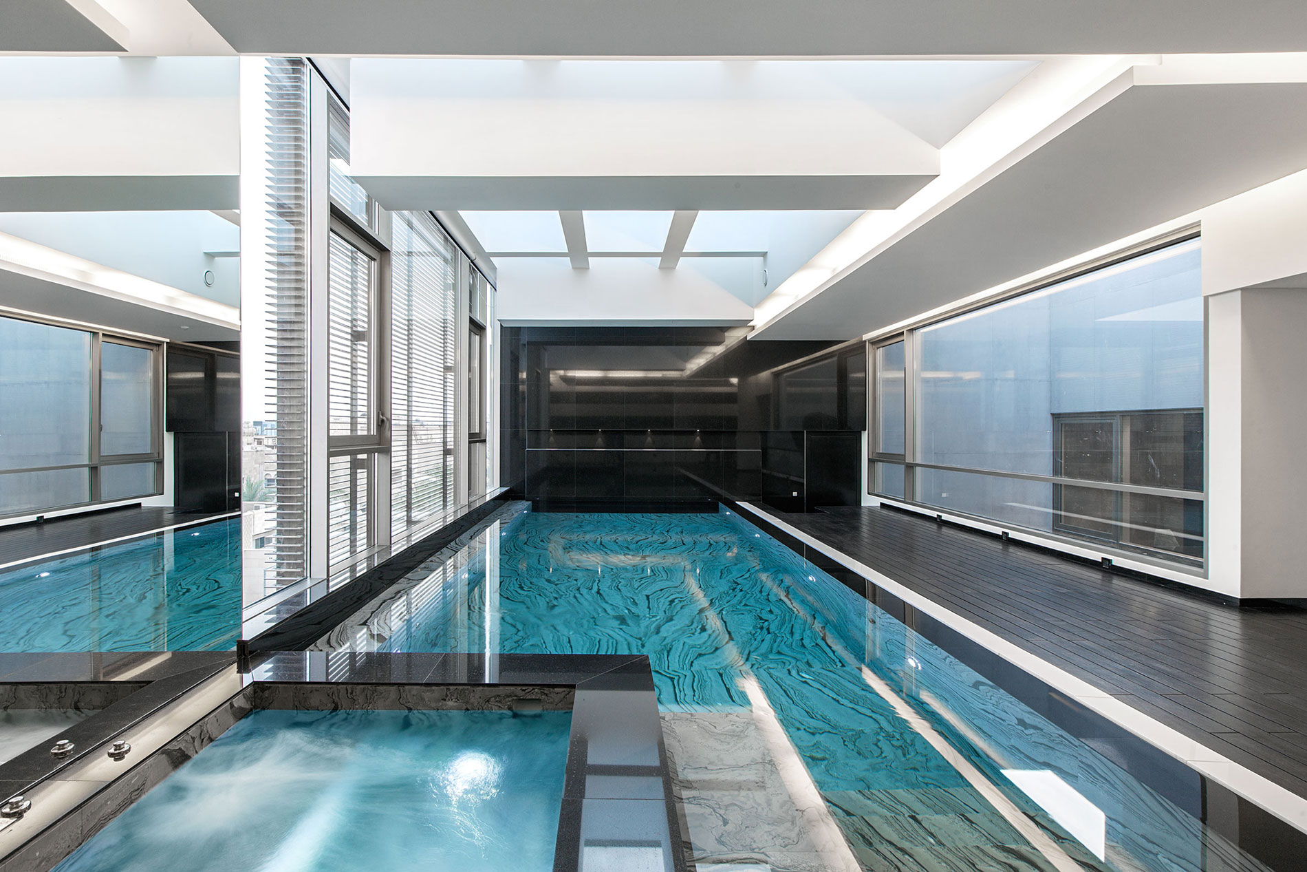 A Stylish and Unique Contemporary Home with Luxurious Vibe in Kuwait City by Roma International (11)