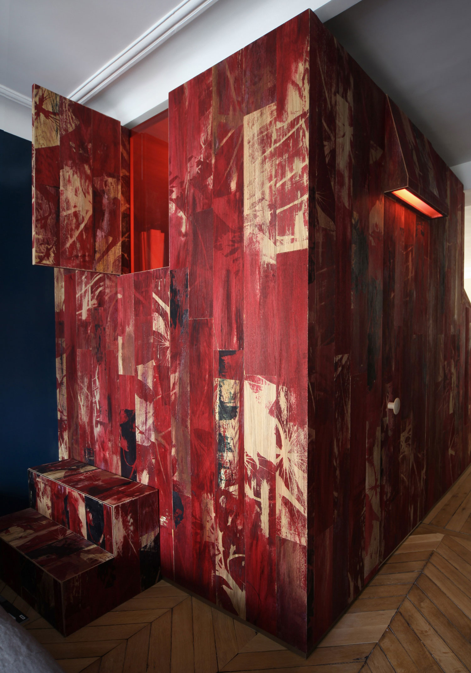 A Stylish and Vibrant Contemporary Apartment in Paris, France by UdA (17)