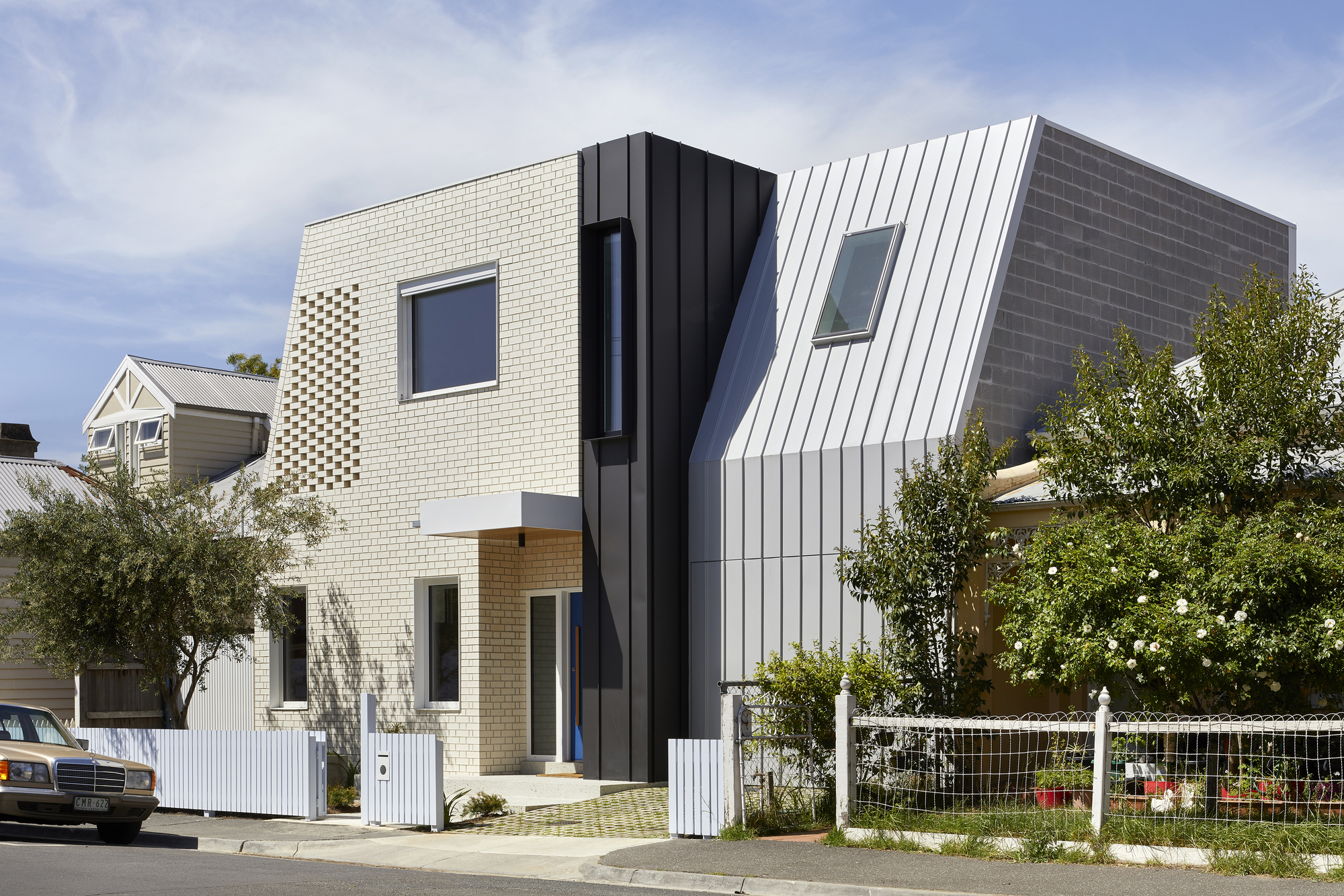 A Sustainable Contemporary Home with Warm Interiors for a Young Family in Melbourne, Australia by Poly Studio (2)