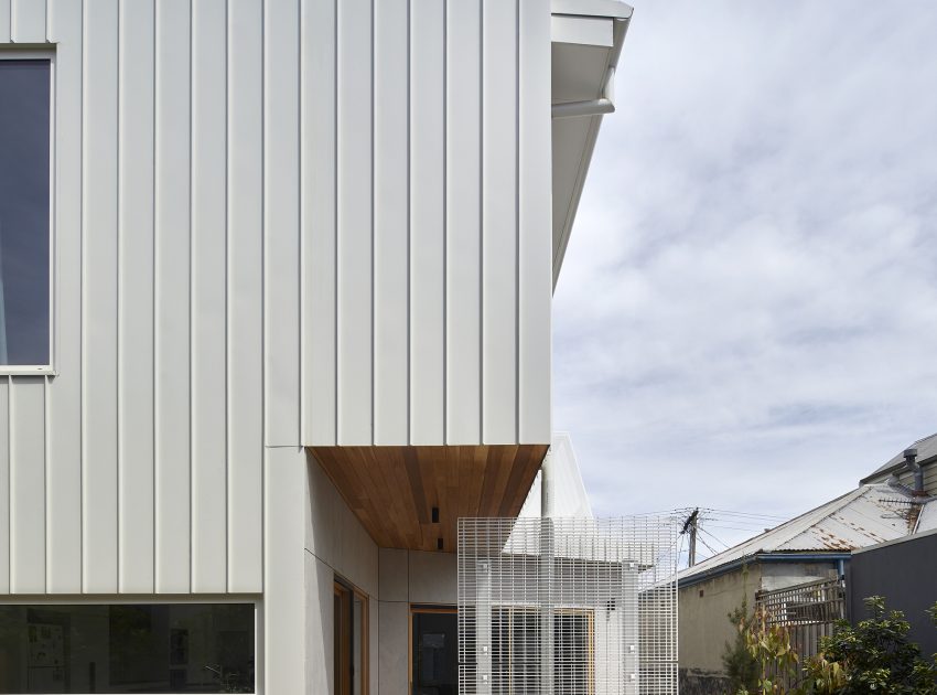 A Sustainable Contemporary Home with Warm Interiors for a Young Family in Melbourne, Australia by Poly Studio (4)