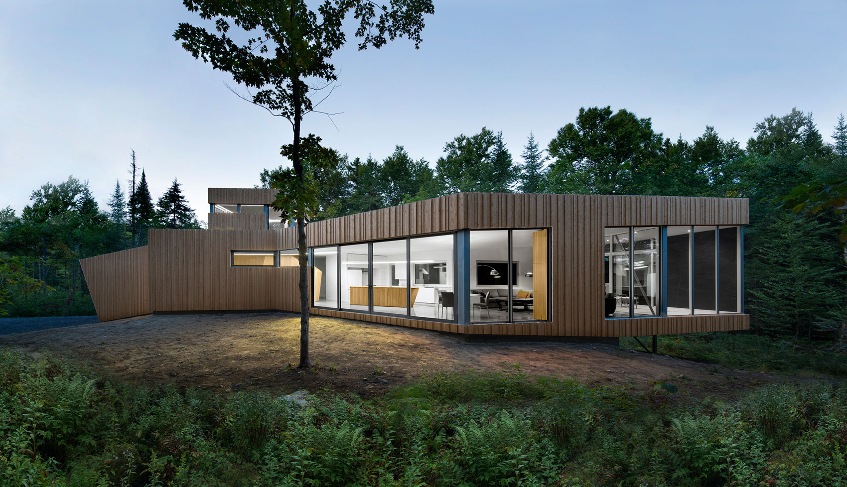 A Sustainable Family Lake House Surrounded by Lush Woods on Lac Grenier by Paul Bernier Architecte (15)