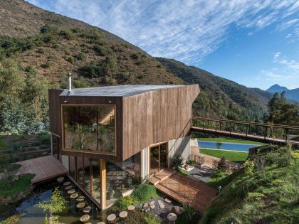 A Sustainable Mountain Home with Spectacular Views in Quebrada el Maqui by GITC arquitectura (2)