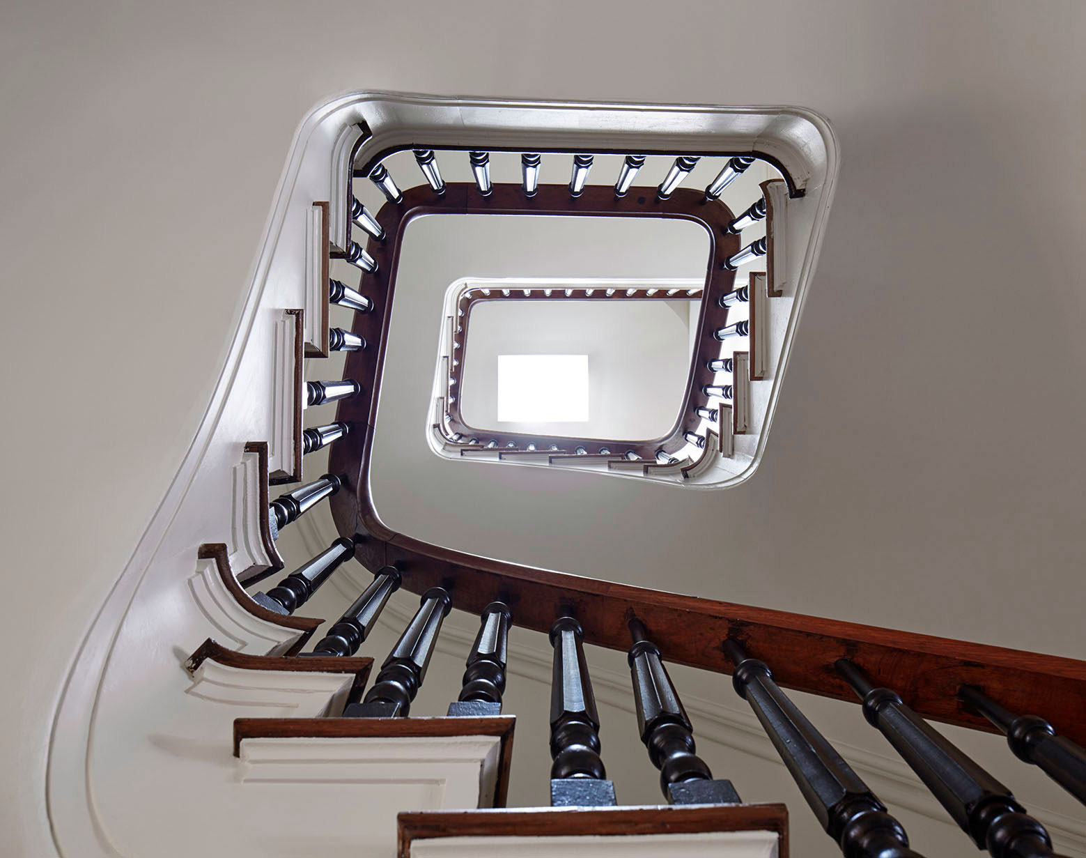 A Three-Family Row House Converted Into an Elegant Contemporary Home in Carroll Gardens, New York City by Lang Architecture (12)