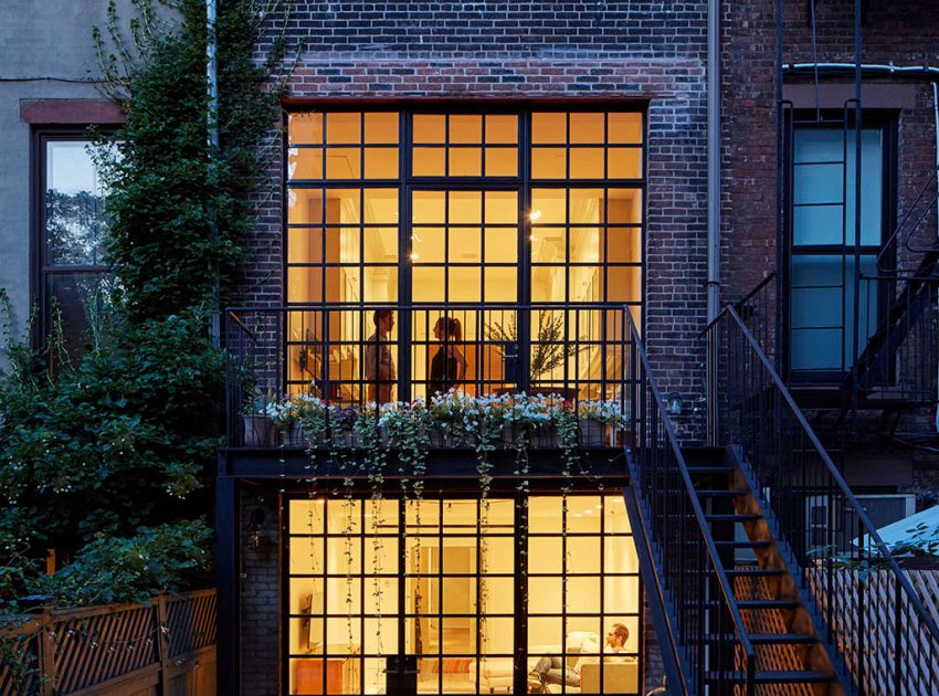 A Three-Family Row House Converted Into an Elegant Contemporary Home in Carroll Gardens, New York City by Lang Architecture (18)