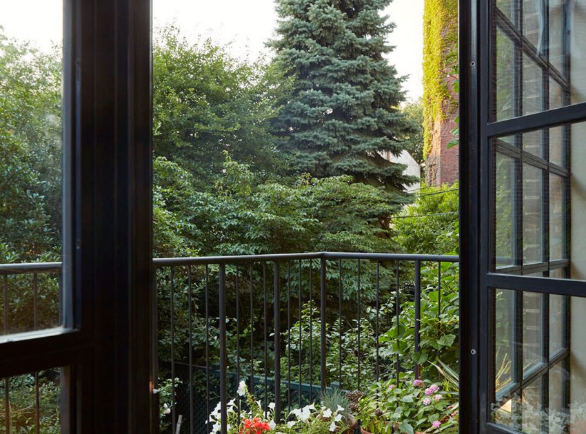 A Three-Family Row House Converted Into an Elegant Contemporary Home in Carroll Gardens, New York City by Lang Architecture (4)