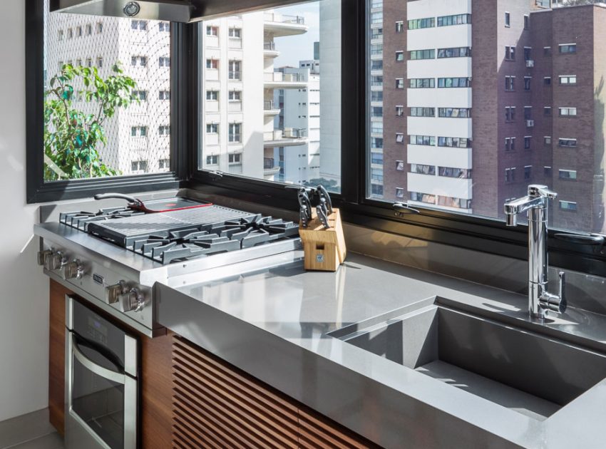 A Unique and Elegant Contemporary Apartment in São Paulo by ROCCO ARQUITETOS (14)