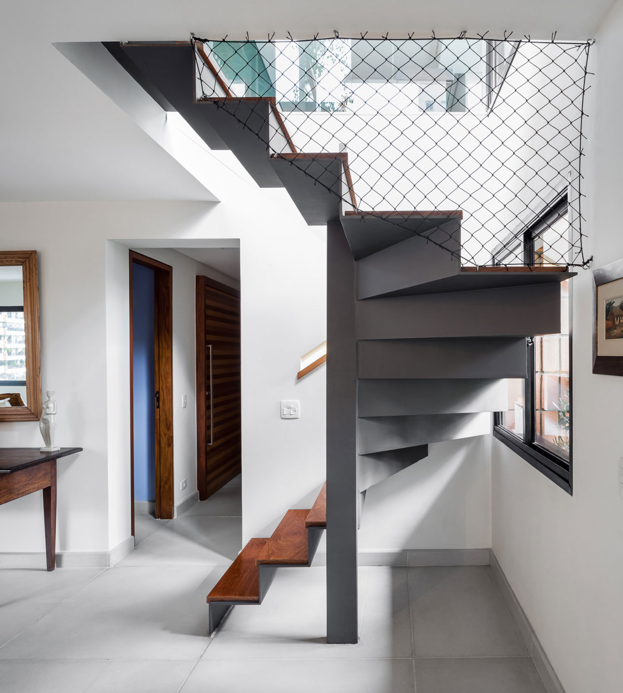 A Unique and Elegant Contemporary Apartment in São Paulo by ROCCO ARQUITETOS (15)