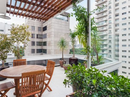 A Unique and Elegant Contemporary Apartment in São Paulo by ROCCO ARQUITETOS (5)