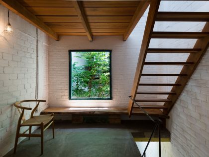 A Wonderful Vertical Home with Indoor Garden and Courtyard in Ho Chi Minh City by a21studĩo (10)