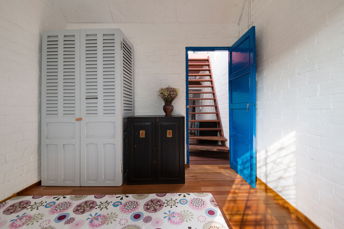 A Wonderful Vertical Home with Indoor Garden and Courtyard in Ho Chi Minh City by a21studĩo (11)