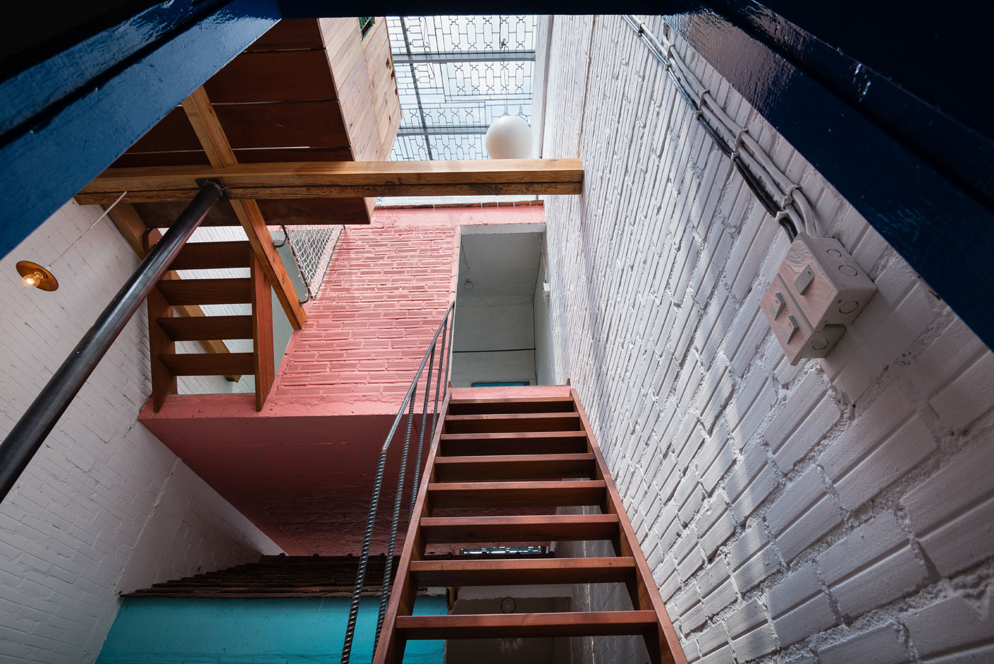 A Wonderful Vertical Home with Indoor Garden and Courtyard in Ho Chi Minh City by a21studĩo (7)