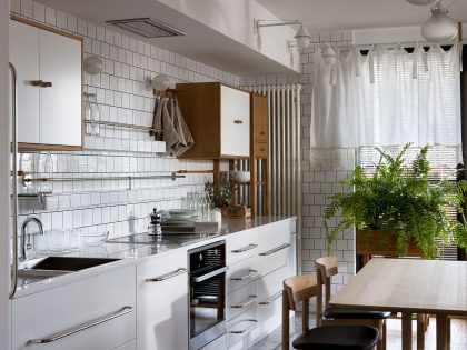 An Airy Monochromatic Apartment with Clean Lines and Simple Furnishings in Kiev by Alena Yudina (12)