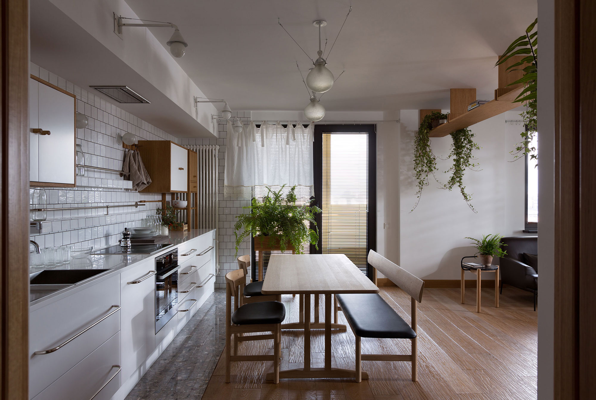 An Airy Monochromatic Apartment with Clean Lines and Simple Furnishings in Kiev by Alena Yudina (13)