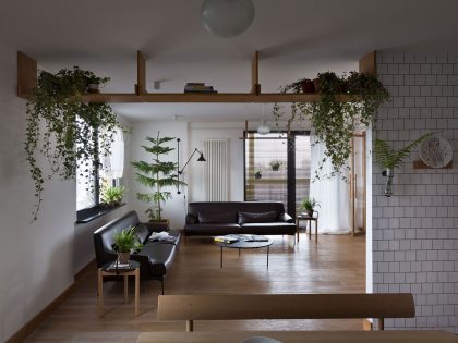 An Airy Monochromatic Apartment with Clean Lines and Simple Furnishings in Kiev by Alena Yudina (14)