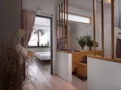 An Airy Monochromatic Apartment with Clean Lines and Simple Furnishings in Kiev by Alena Yudina (15)