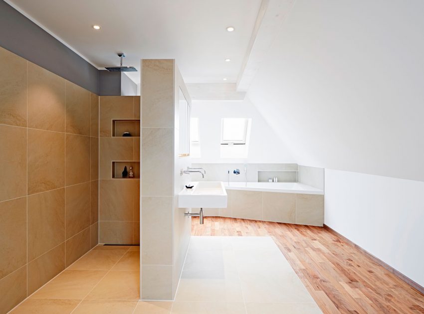 An Eco-Friendly and Spacious Contemporary House in London by Baufritz UK (11)