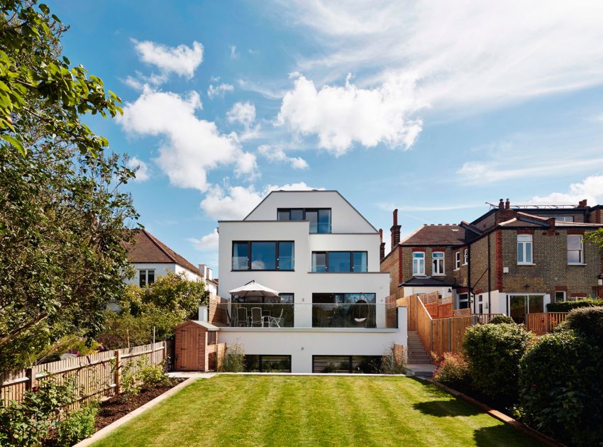 An Eco-Friendly and Spacious Contemporary House in London by Baufritz UK (2)