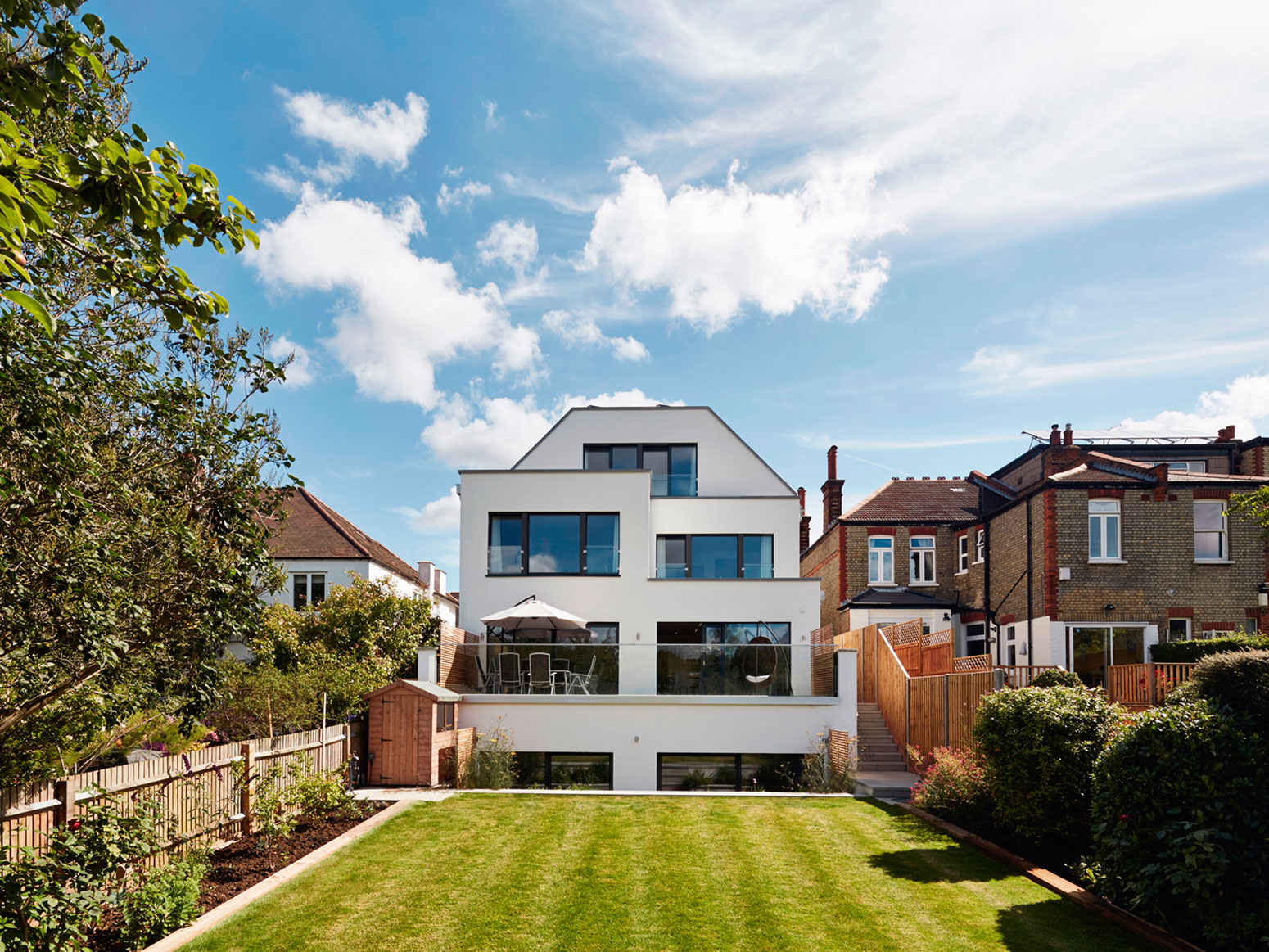 An Eco-Friendly and Spacious Contemporary House in London by Baufritz UK (2)