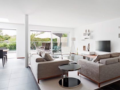 An Eco-Friendly and Spacious Contemporary House in London by Baufritz UK (3)