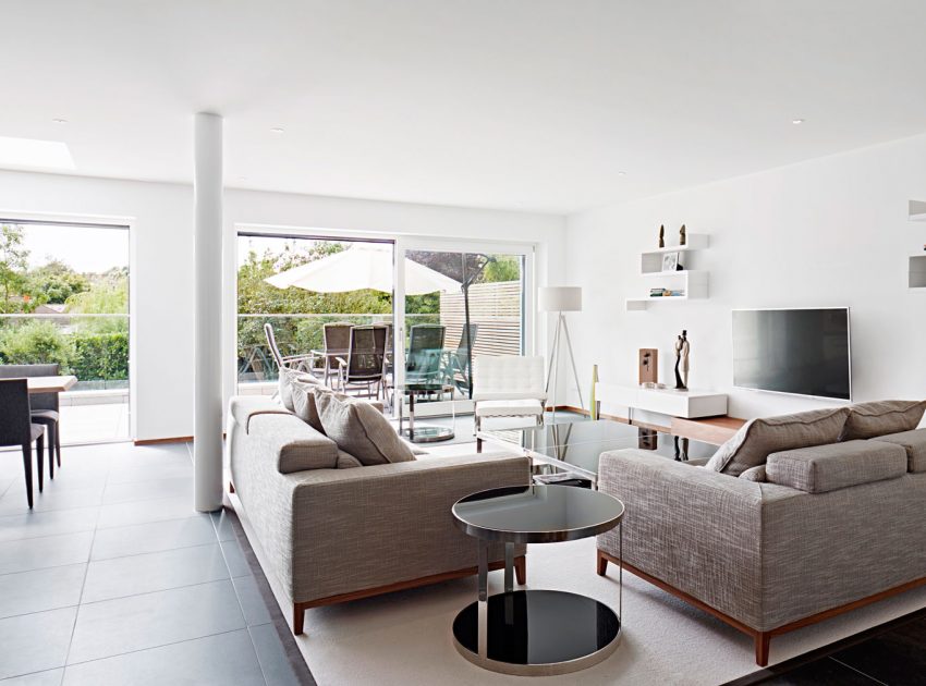 An Eco-Friendly and Spacious Contemporary House in London by Baufritz UK (3)