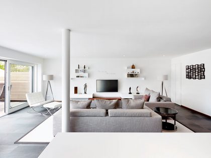 An Eco-Friendly and Spacious Contemporary House in London by Baufritz UK (4)