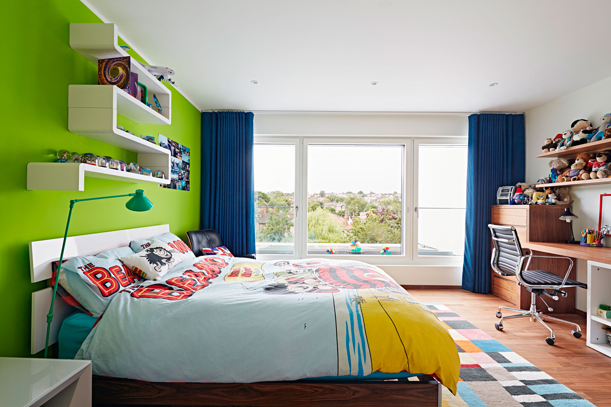 An Eco-Friendly and Spacious Contemporary House in London by Baufritz UK (9)