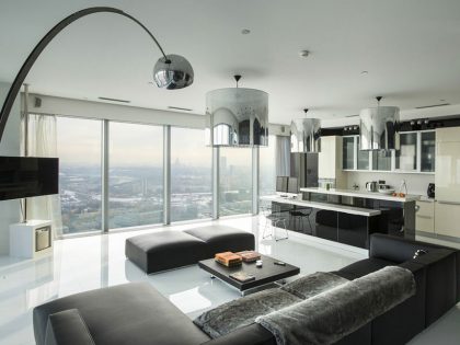 An Elegant Apartment with Black and White Interiors in Saint Petersburg Tower by Yegor Serov (4)