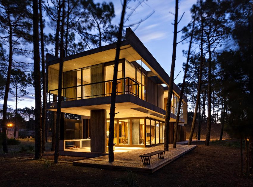 An Elegant Concrete and Glass House in the Forest of Pinamar, Argentina by ATV arquitectos (10)