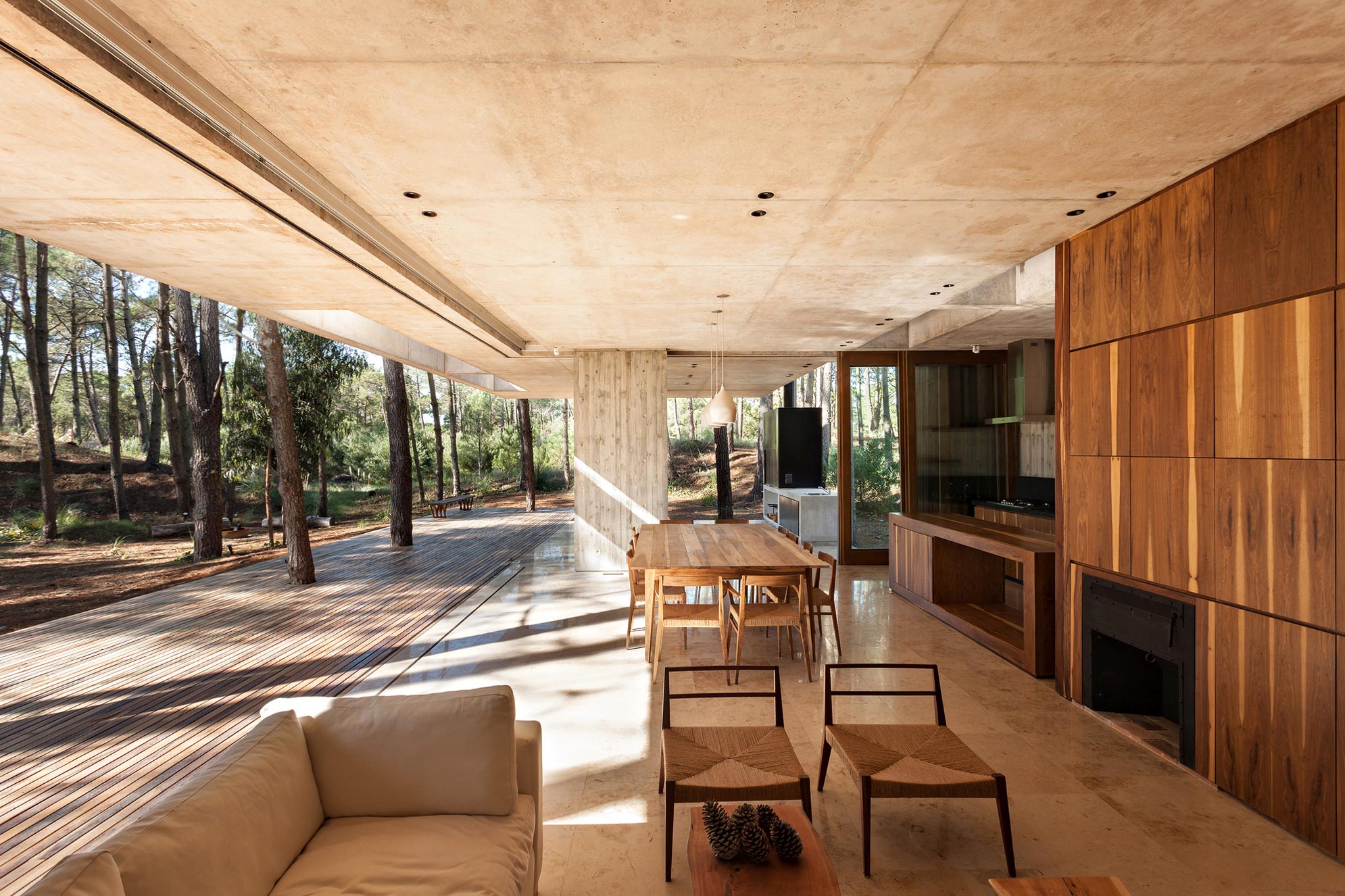 An Elegant Concrete and Glass House in the Forest of Pinamar, Argentina by ATV arquitectos (5)
