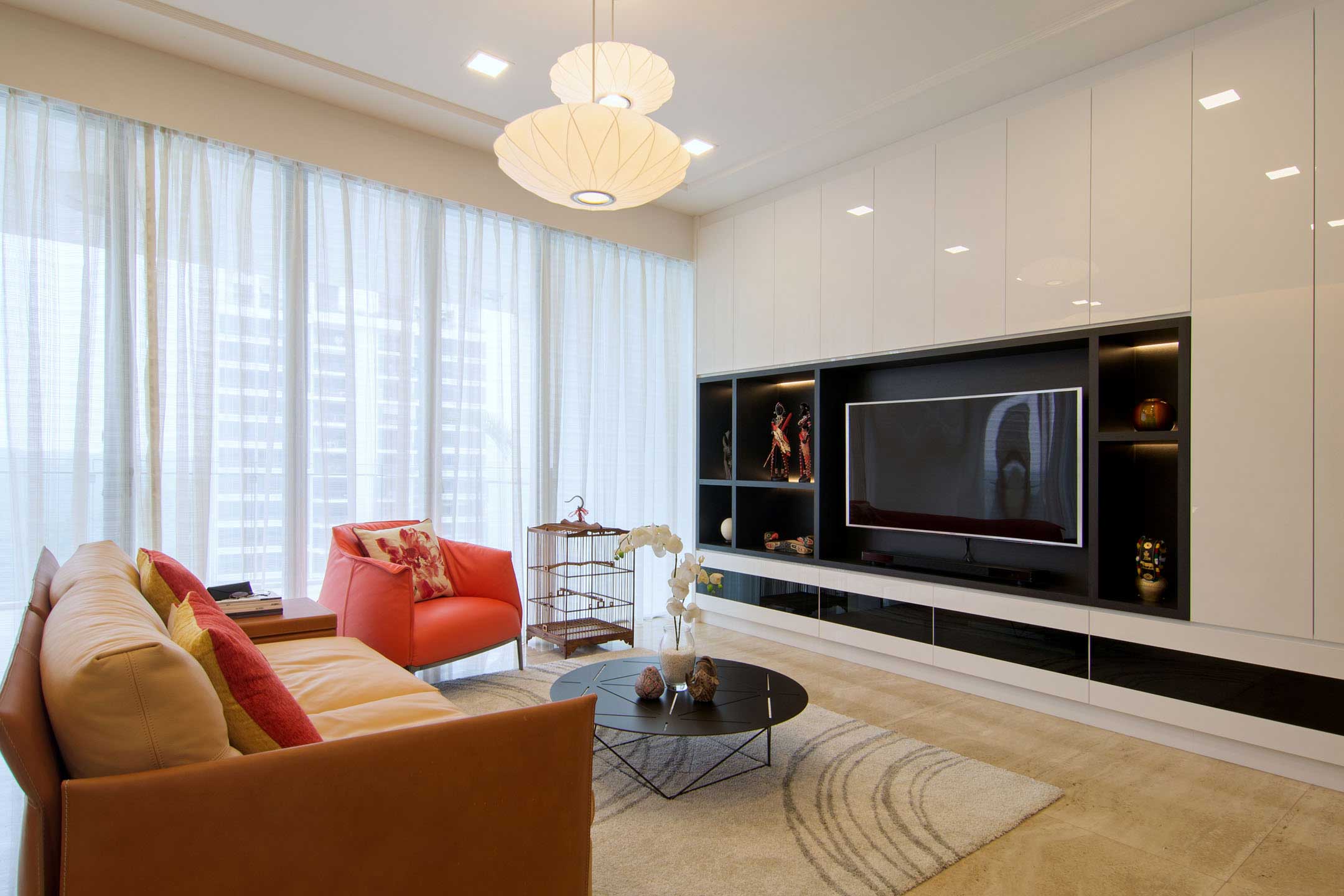 An Elegant Contemporary Apartment with Breathtaking Interior in Singapore by KNQ Associates (1)