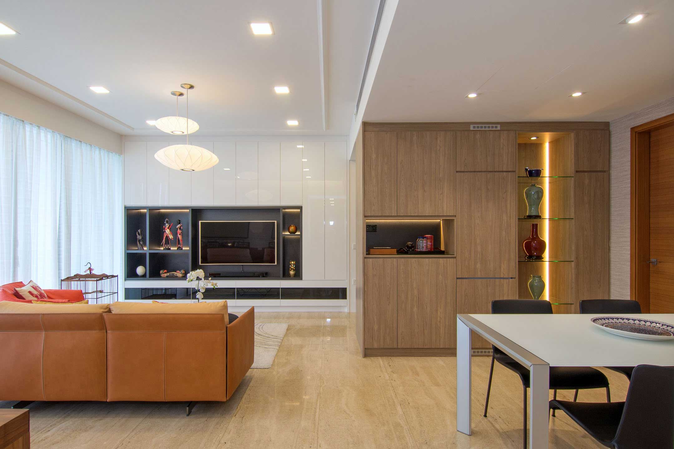An Elegant Contemporary Apartment with Breathtaking Interior in Singapore by KNQ Associates (5)