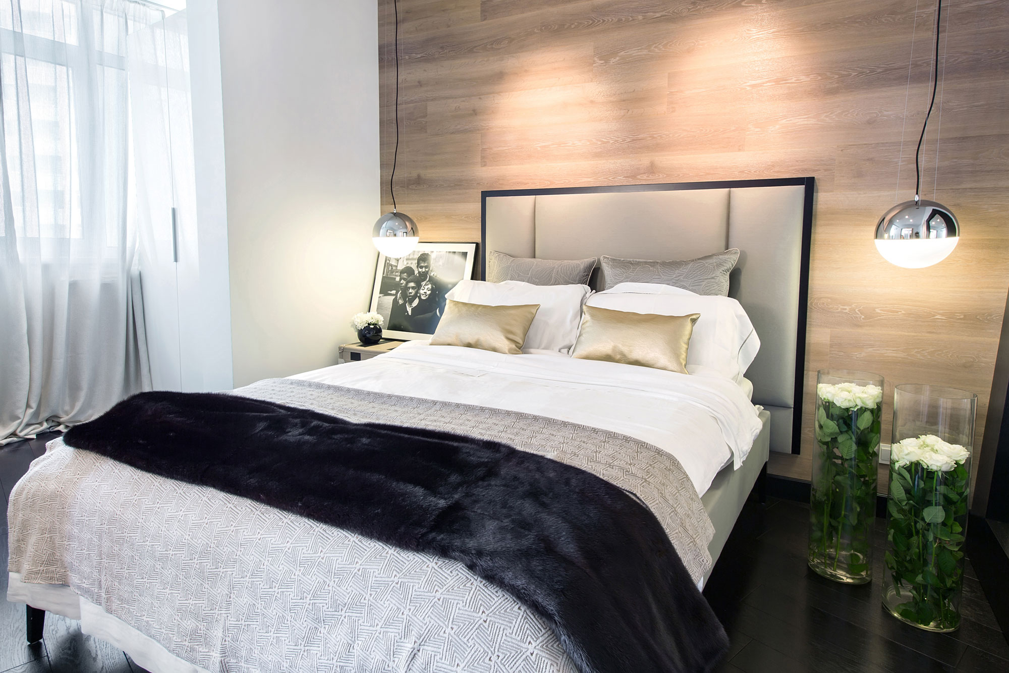 An Elegant Contemporary Apartment with Warm and Timeless Interiors in Kiev by Absolute Interior Decor (8)