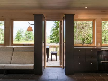 An Elegant Contemporary Family Retreat in Herbster, Wisconsin by Salmela Architect (14)