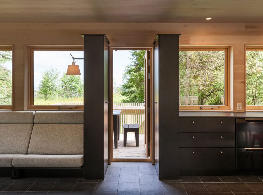 An Elegant Contemporary Family Retreat in Herbster, Wisconsin by Salmela Architect (14)