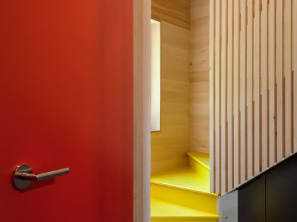 An Elegant Contemporary Family Retreat in Herbster, Wisconsin by Salmela Architect (18)