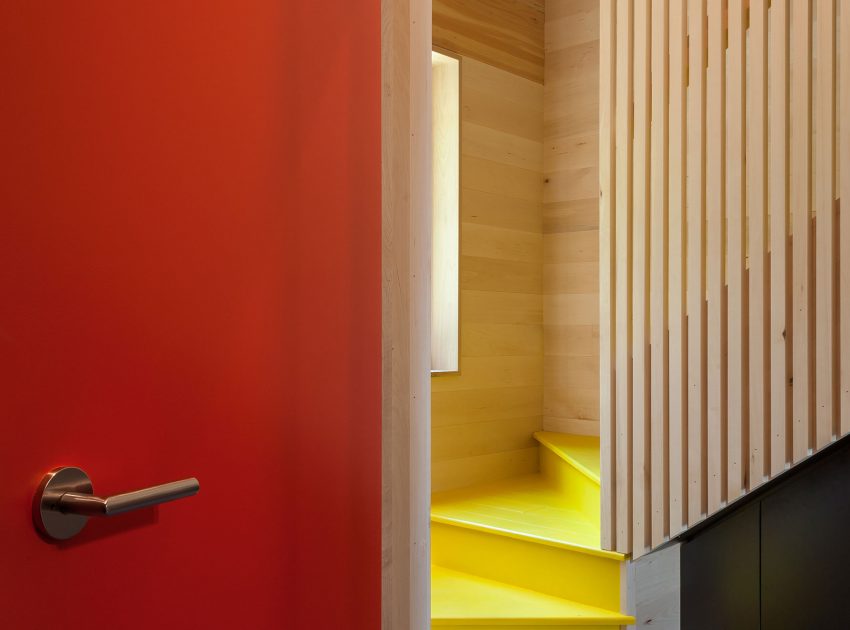 An Elegant Contemporary Family Retreat in Herbster, Wisconsin by Salmela Architect (18)