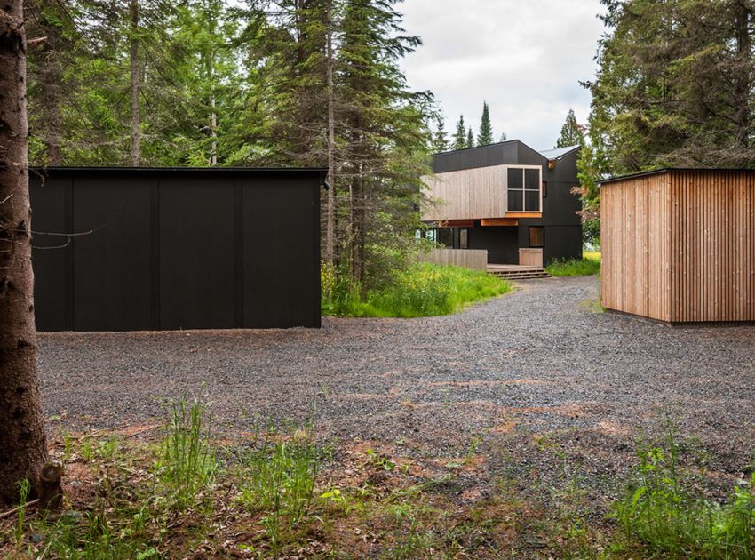 An Elegant Contemporary Family Retreat in Herbster, Wisconsin by Salmela Architect (6)