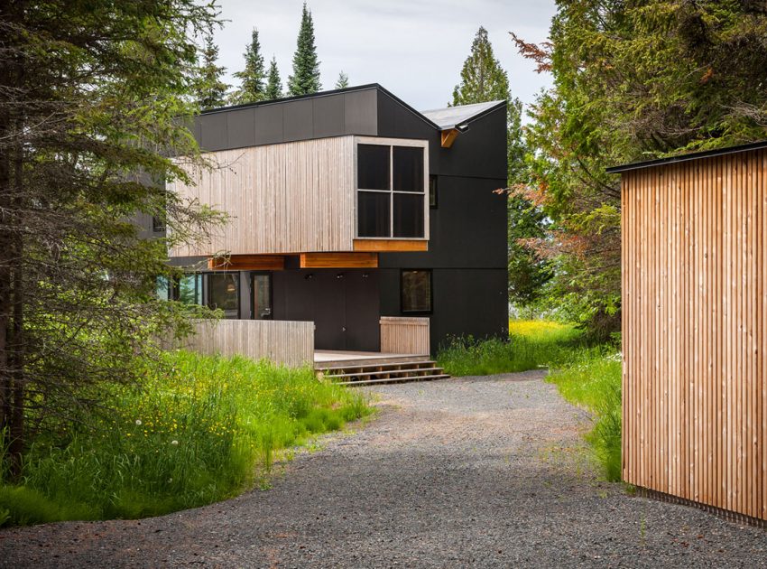 An Elegant Contemporary Family Retreat in Herbster, Wisconsin by Salmela Architect (7)