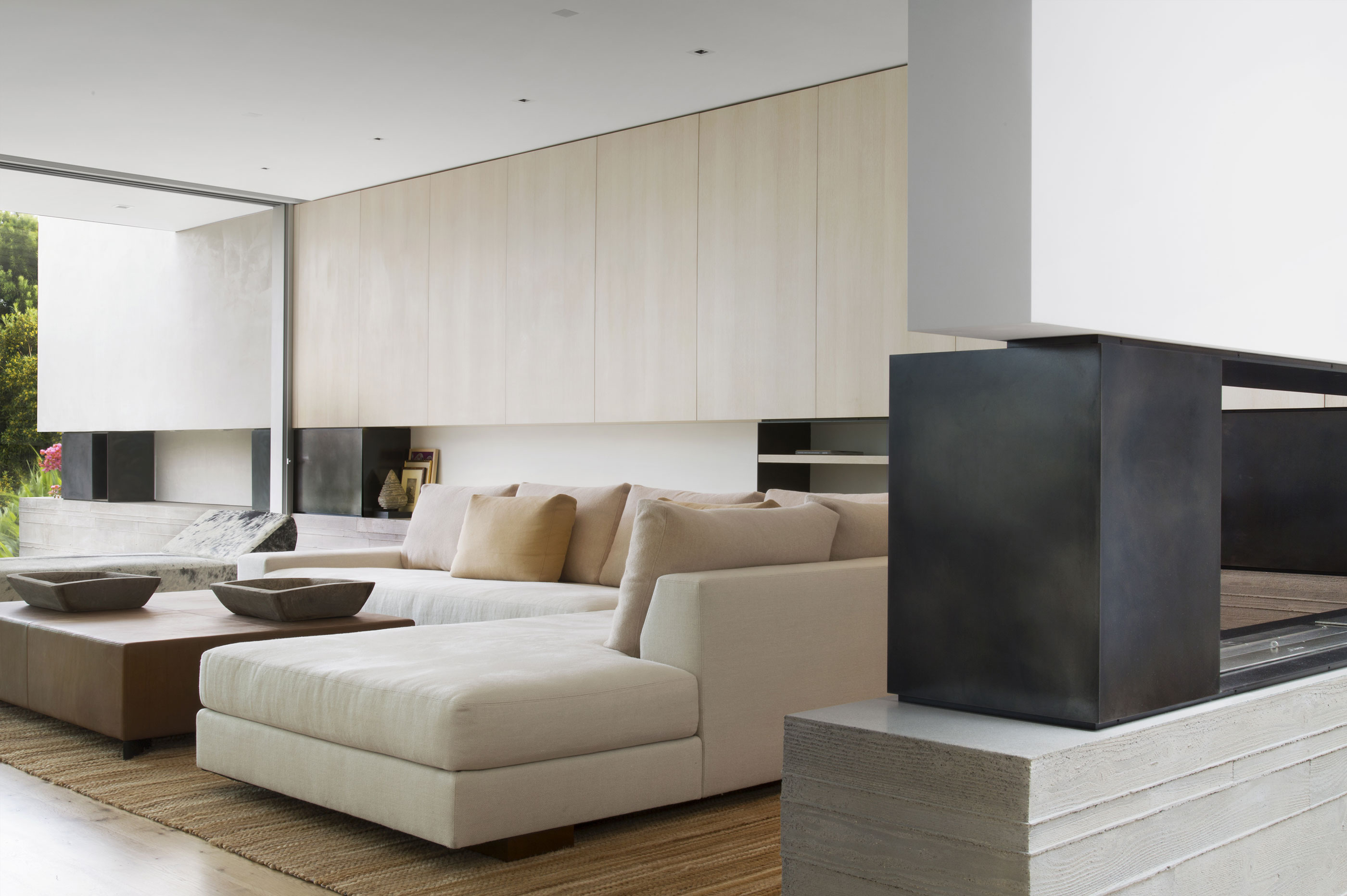 An Elegant Contemporary Home Made by Concrete, Wood, Glass, Steel and Diffused Light in San Francisco by Aidlin Darling Design (8)