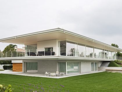 An Elegant Contemporary Home for a Couple with Three Children in Treviso