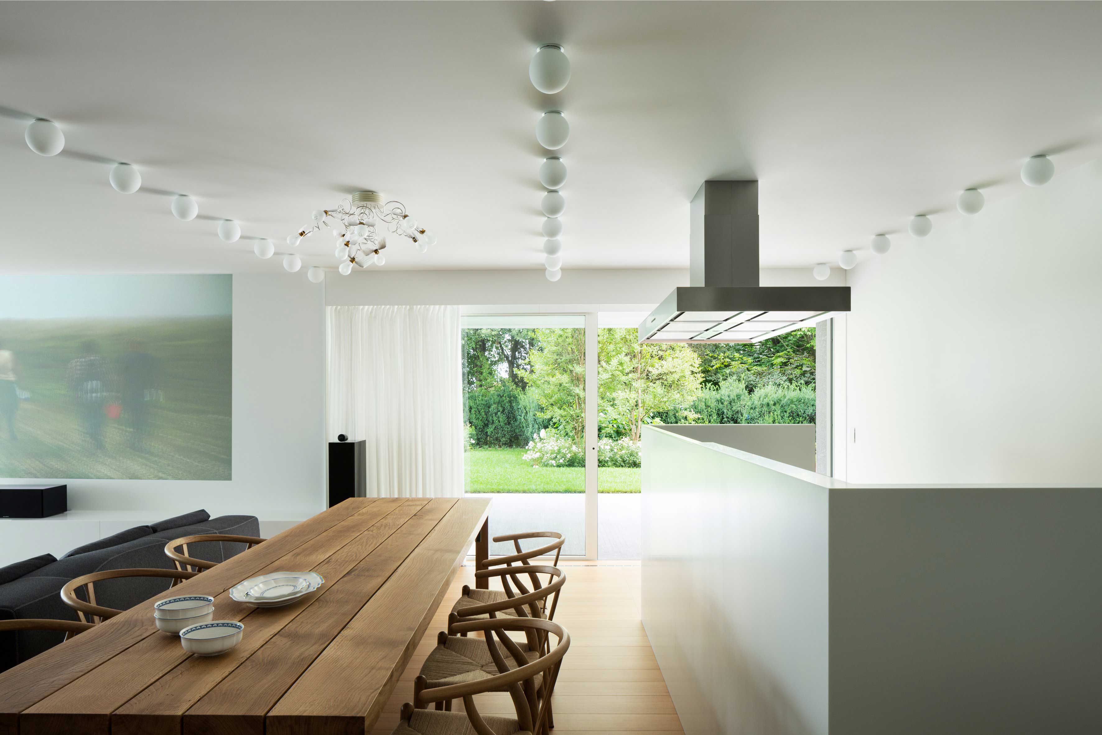 An Elegant Contemporary Home for a Couple with Three Children in Treviso by Zaetta Studio (16)