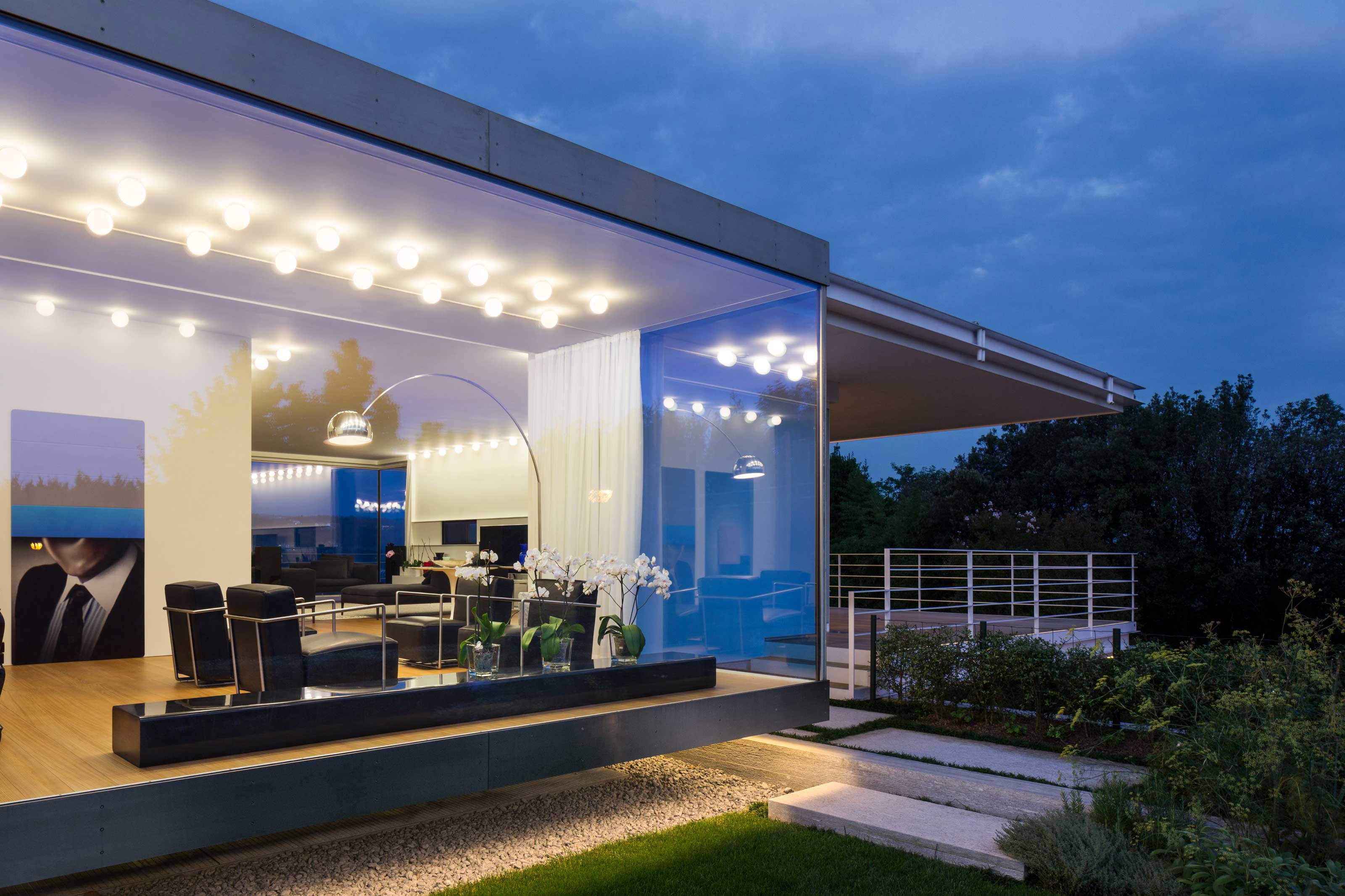 An Elegant Contemporary Home for a Couple with Three Children in Treviso by Zaetta Studio (28)