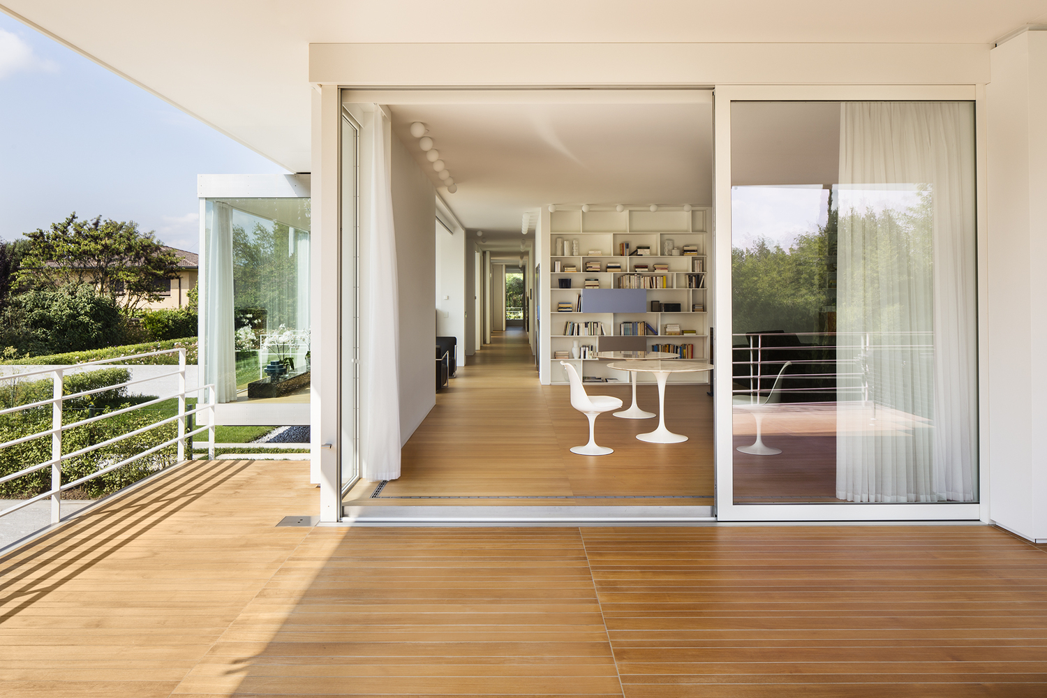 An Elegant Contemporary Home for a Couple with Three Children in Treviso by Zaetta Studio (8)